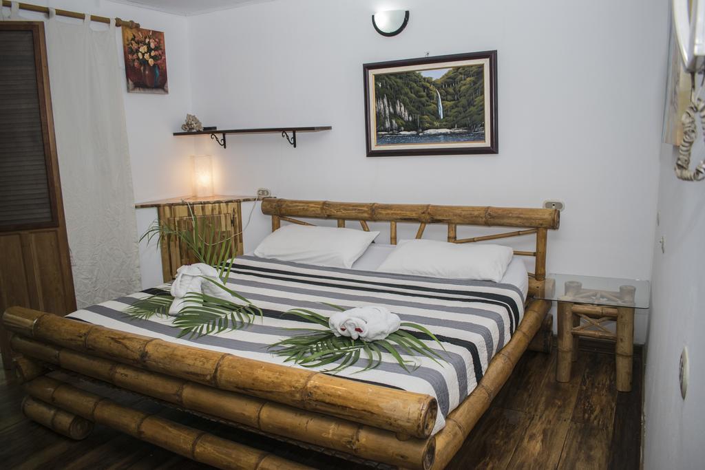Hotel Bugabutik Puerto Viejo de Talamanca Εξωτερικό φωτογραφία